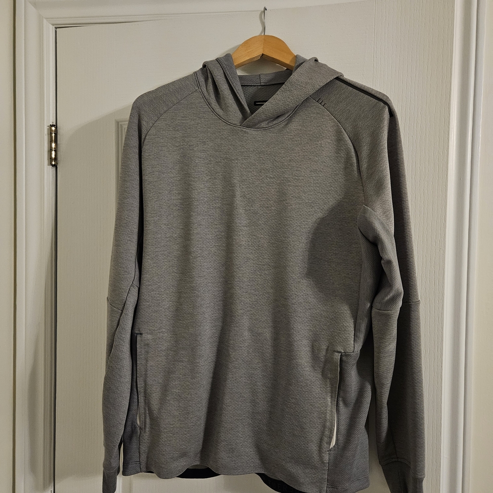 lululemon athletica Gray Men's Sweater Men LARGE